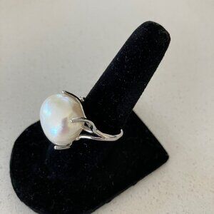 Pearl Ring set in silver - size 6.75